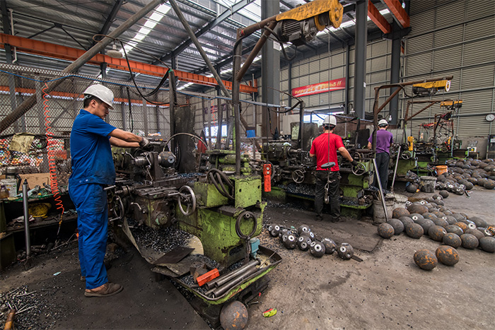 卫辉网架配件车间